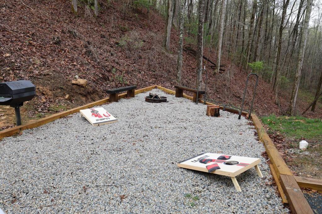 Rustic Modern Cabin With Hot Tub Near Rafting And Great Smokey Mountains Bryson City Eksteriør bilde