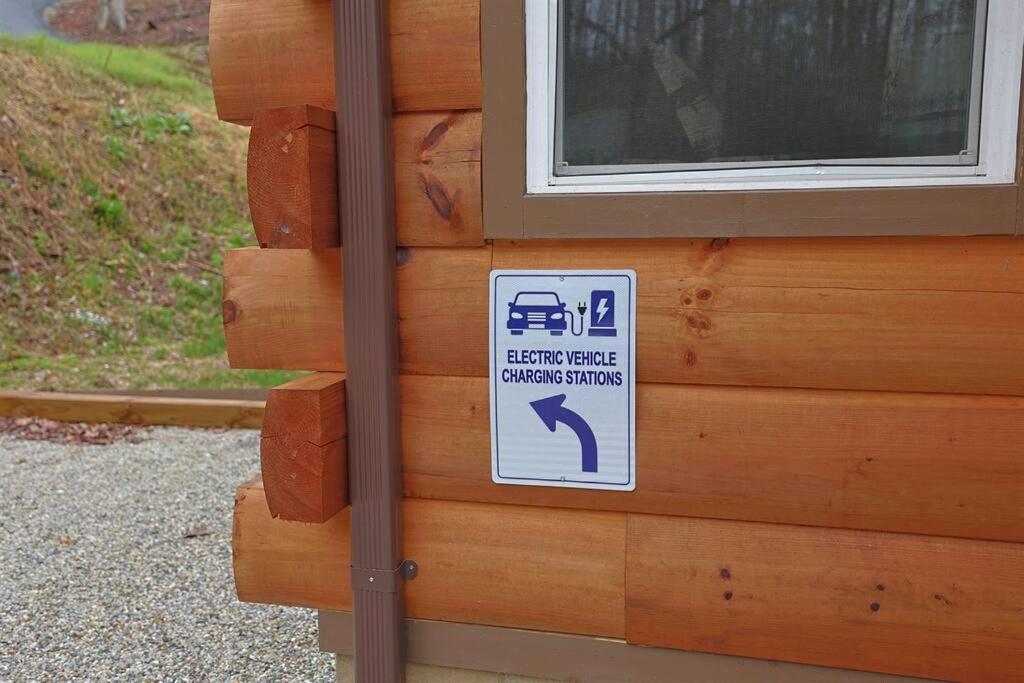 Rustic Modern Cabin With Hot Tub Near Rafting And Great Smokey Mountains Bryson City Eksteriør bilde